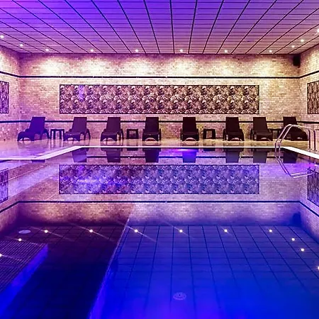 Aqua Hotel 2*