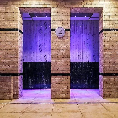 Hotel Aqua 2*